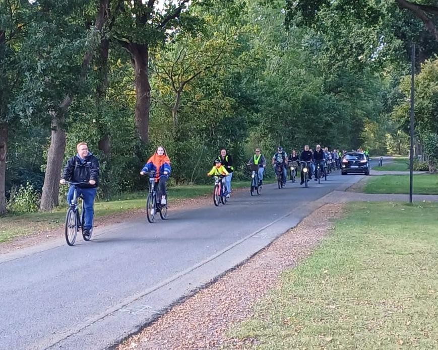 Feuerwehr Barßel auf Fahrradtour ins Saterland
